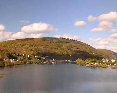 Ferienwohnung Alastro * Zell an der Mosel